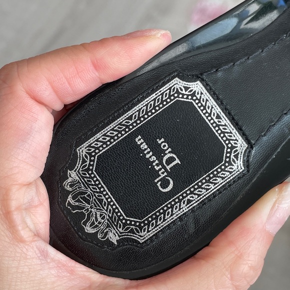 Authentic Dior Patente leather high-heels sandals - Picture 9 of 10